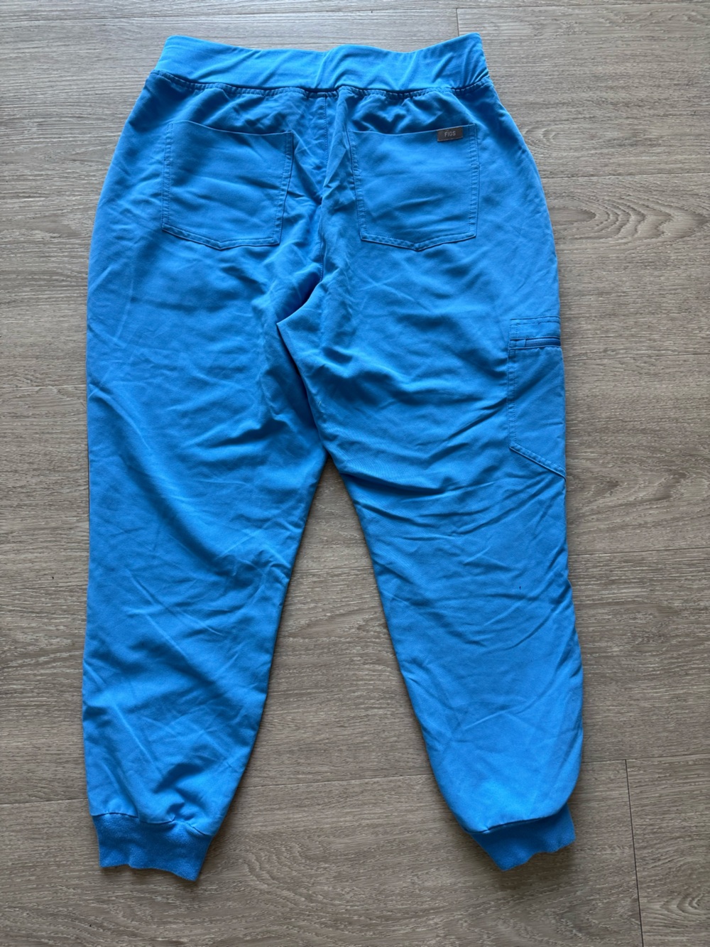 Figs Catarina Scrub Top Size M and Zamora Jogger Size Large (petite) - Picture 7 of 7